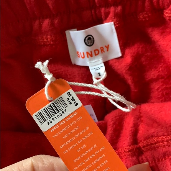 Sundry cropped sweatpants NEW ✨ size 2(med) - Picture 4 of 5